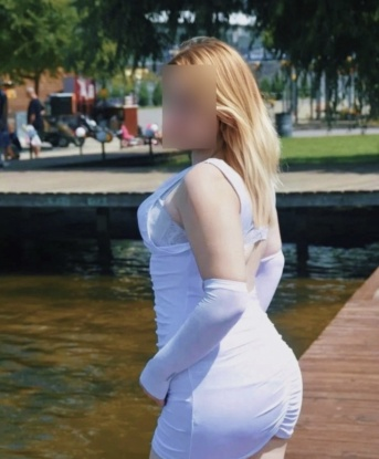 Каждая встреча со мной - это погружение в мир неповторимого наслаждения.
Я креативная и нежная нимфа, готовая исполнить твои самые горячие фантазии. Мои услуги разнообразны и наполнены страстью.
Благодаря моему опыту, я знаю, как доставить тебе незабываемые ощущения. Будь уверен, со мной ты раскроешься настоящим мужчиной.
Я готова предложить тебе массаж, стриптиз, классический секс, оральные ласки и многое другое.
Мои отзывы говорят сами за себя - мои клиенты отмечают мое профессионализм и непревзойденное обслуживание.
Со мной ты будешь чувствовать себя особенным, ведь я умею обращаться с мужчиной правильно.
Доверься моим магическим рукам и погрузись в мир наслаждения. Уверяю тебя, встреча со мной станет твоим лучшим решением. Выгодно влияет на самочувствие 😉. Все фото 100% реальные. Напиши мне и ощути весь колорит Москвы вместе со мной. 🌆 🌟 Танюша